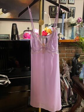 Lise Charmel NWT Lavender Lace-Trim Slip Chemise - Auyhentic  SWAROWSKI